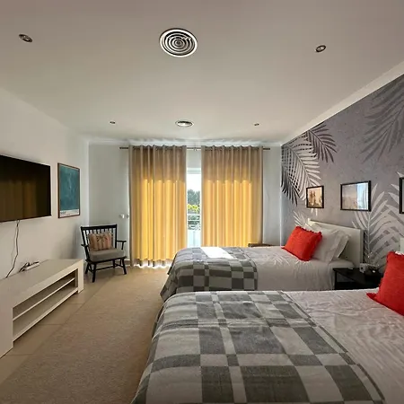 Villa Burgau Sea View, Beach&pool