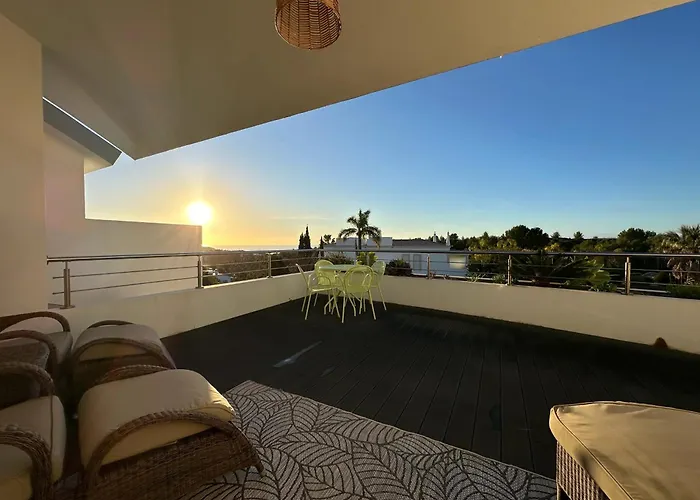 Burgau Sea View, Beach&pool Budens